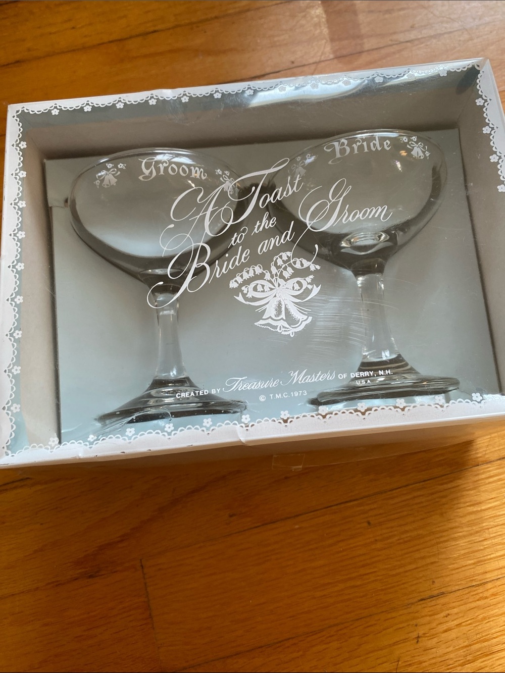 Vintage 1973 Wedding Bride/Groom Toasting Glasses Retro Champagne